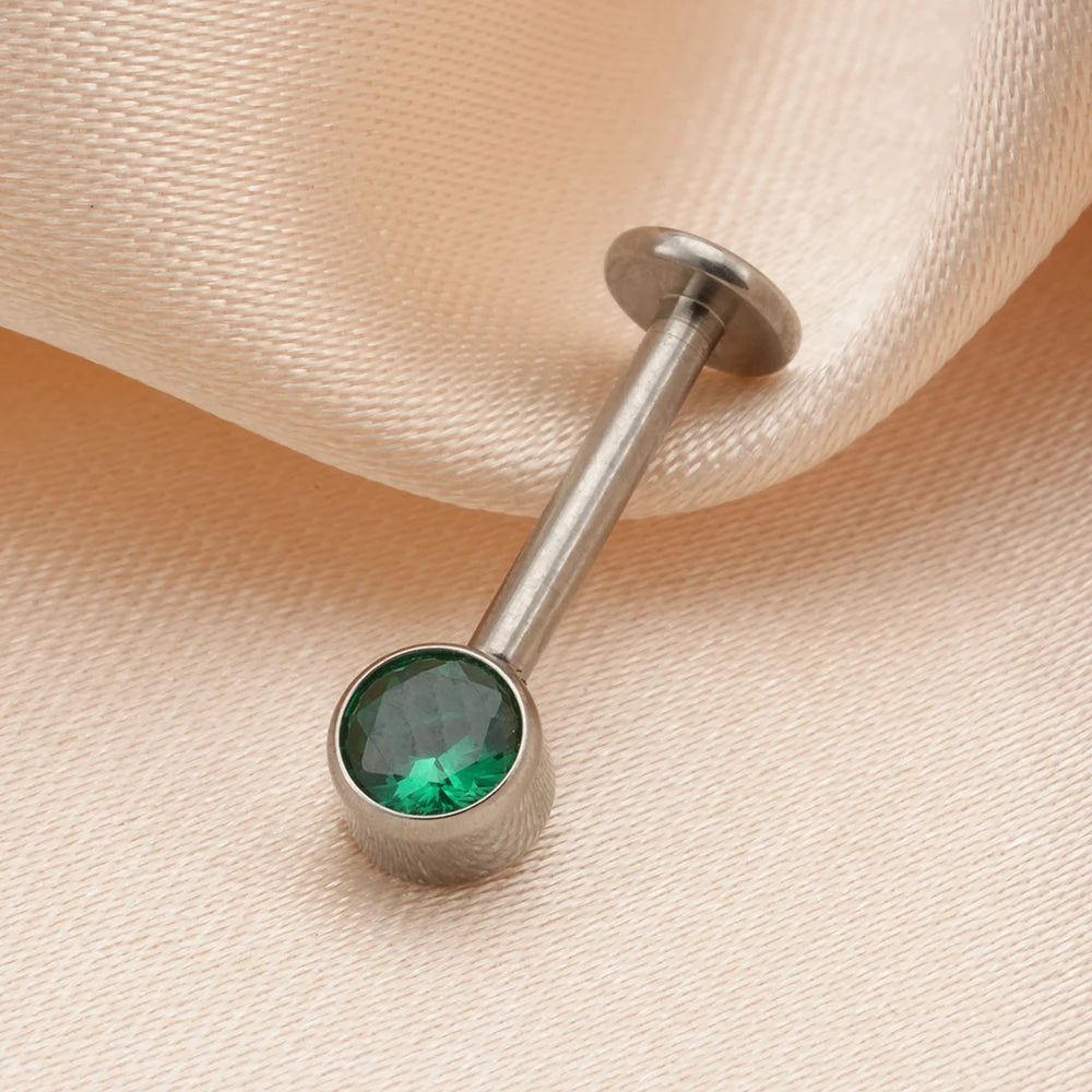 Right Grand ASTM F136 Titanium 16G Single Round CZ Vertical Helix Earring Internally Threaded Cartilage Stud Ear Piercing