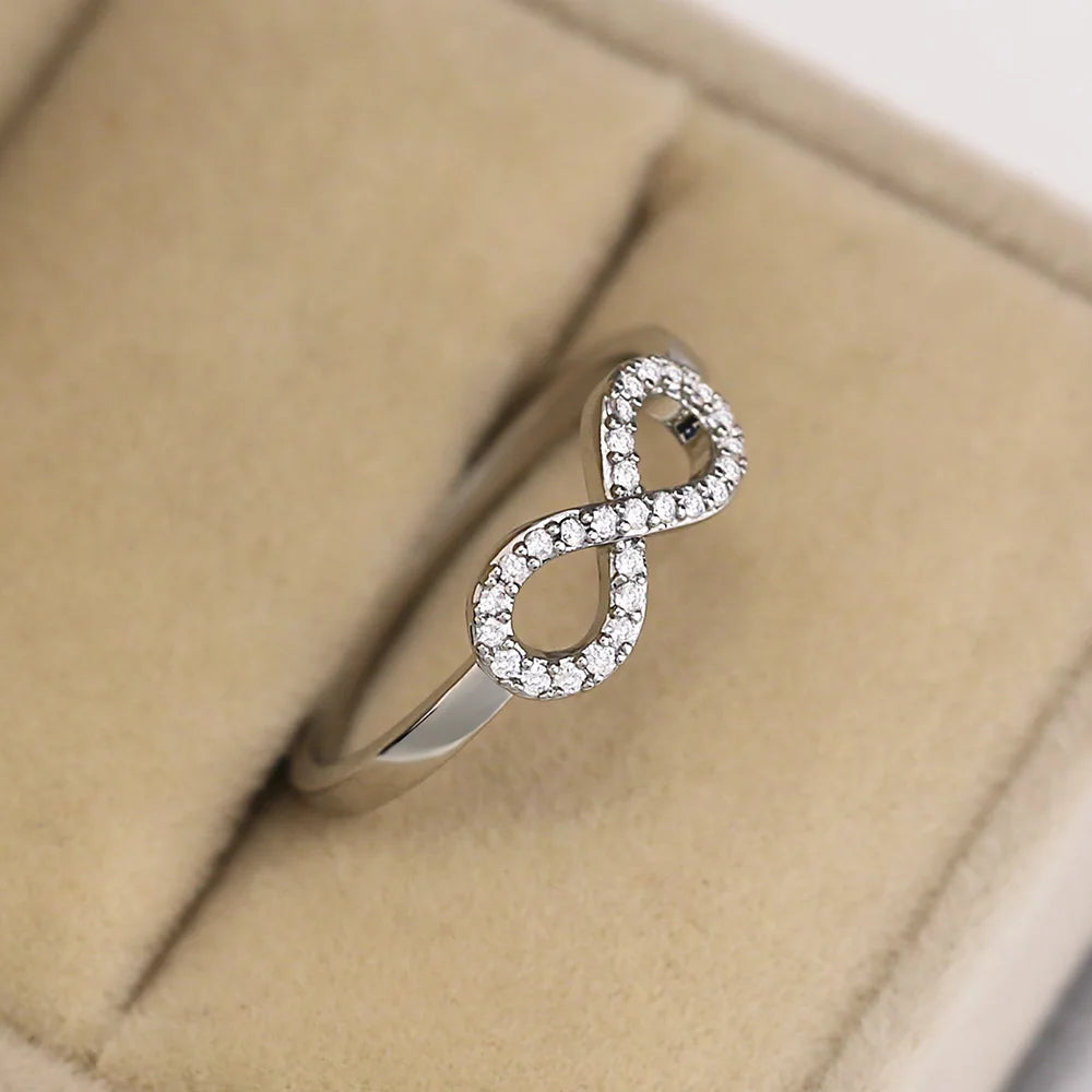 Huitan Trendy Infinity Rings Fashion Simple Accessories Lucky Upside-Down Letter Eight Shaped Women Middle Finger Rings 2019