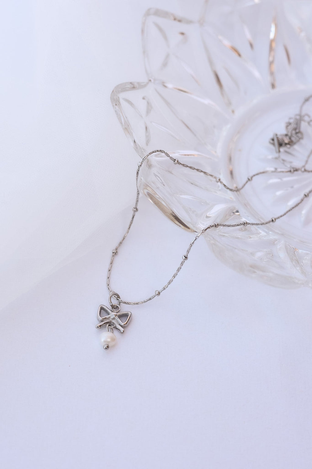 Jane Bow Necklace
