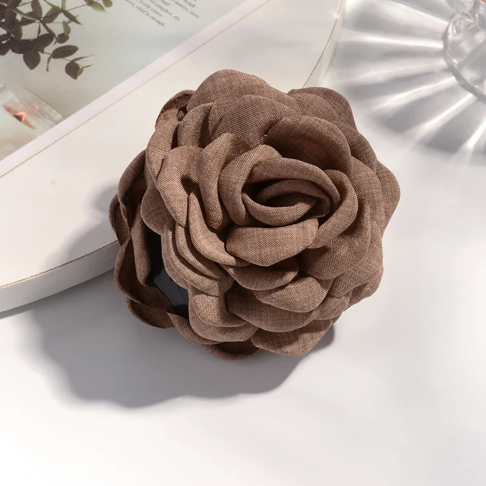 16 Colors Sweat Medium Size Cotton Fabric Rose Flower Hair Claw Clips for Women Korean Ctach Shark Clamp Hair Accessories 2024