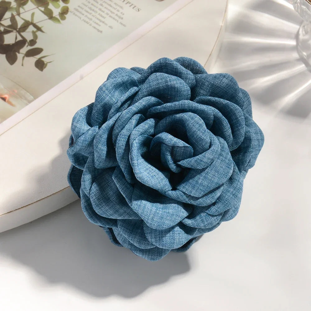 16 Colors Sweat Medium Size Cotton Fabric Rose Flower Hair Claw Clips for Women Korean Ctach Shark Clamp Hair Accessories 2024