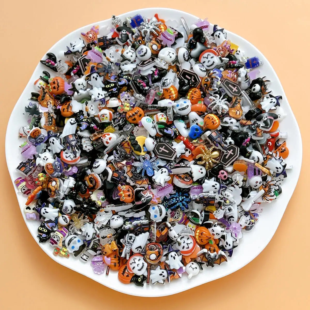 3D Simulated Creative Halloween Series Resin Nail Art Decorations Random Mixed Ghost Pumpkin Tombstone Cat Nail Charms DIY Nails