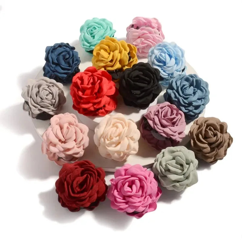 16 Colors Sweat Medium Size Cotton Fabric Rose Flower Hair Claw Clips for Women Korean Ctach Shark Clamp Hair Accessories 2024