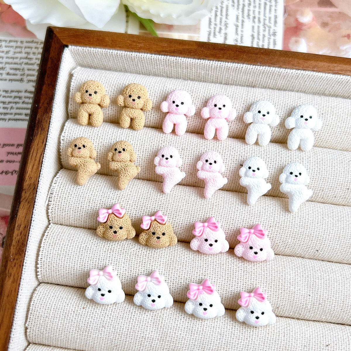 30PCS Cartoon Solid Color Bow Small Dog Nail Charms 3D Kawaii Creative Hole Puppy Nail Art Decorations for DIY Manicure Supplies