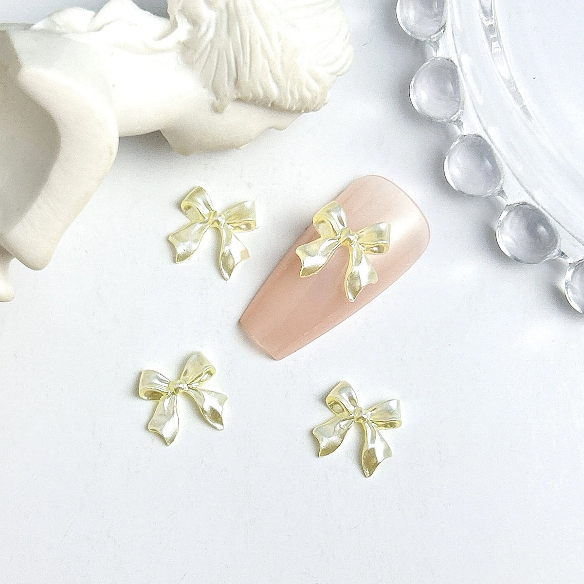 50pcs 3D Aurora Clear Resin Bow Nail Art Charms Cute Butterfly Glitter Nails Decoration Supplies Jewelry Accessories DIY