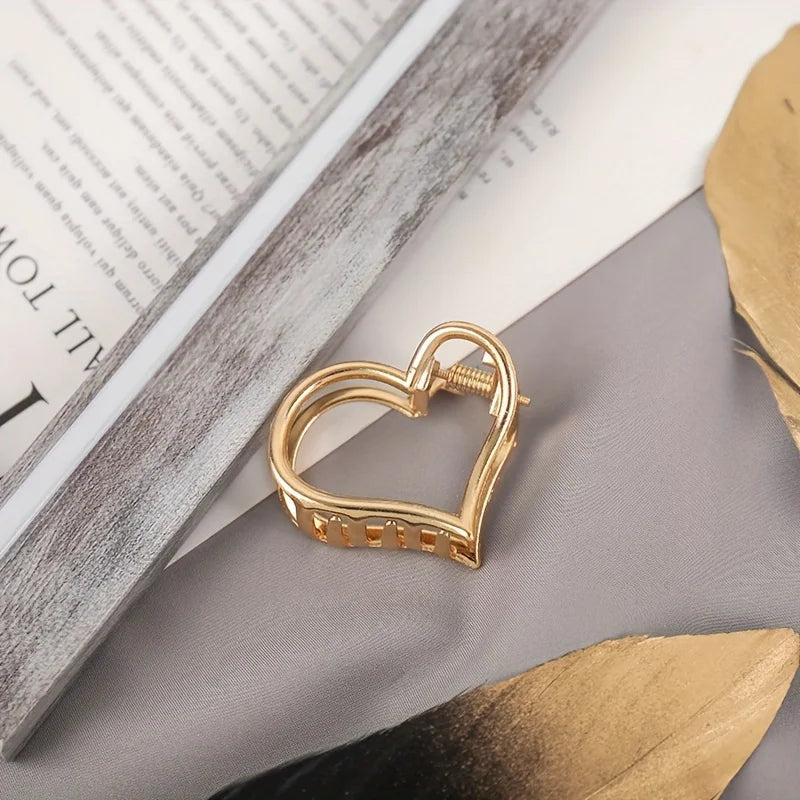 Fashion Simple Non Slip Mini Hollow Heart Metal Hair Claw Clips Gold Geometric Bangs Barrettes Hair Jaws For Women Girls Daily