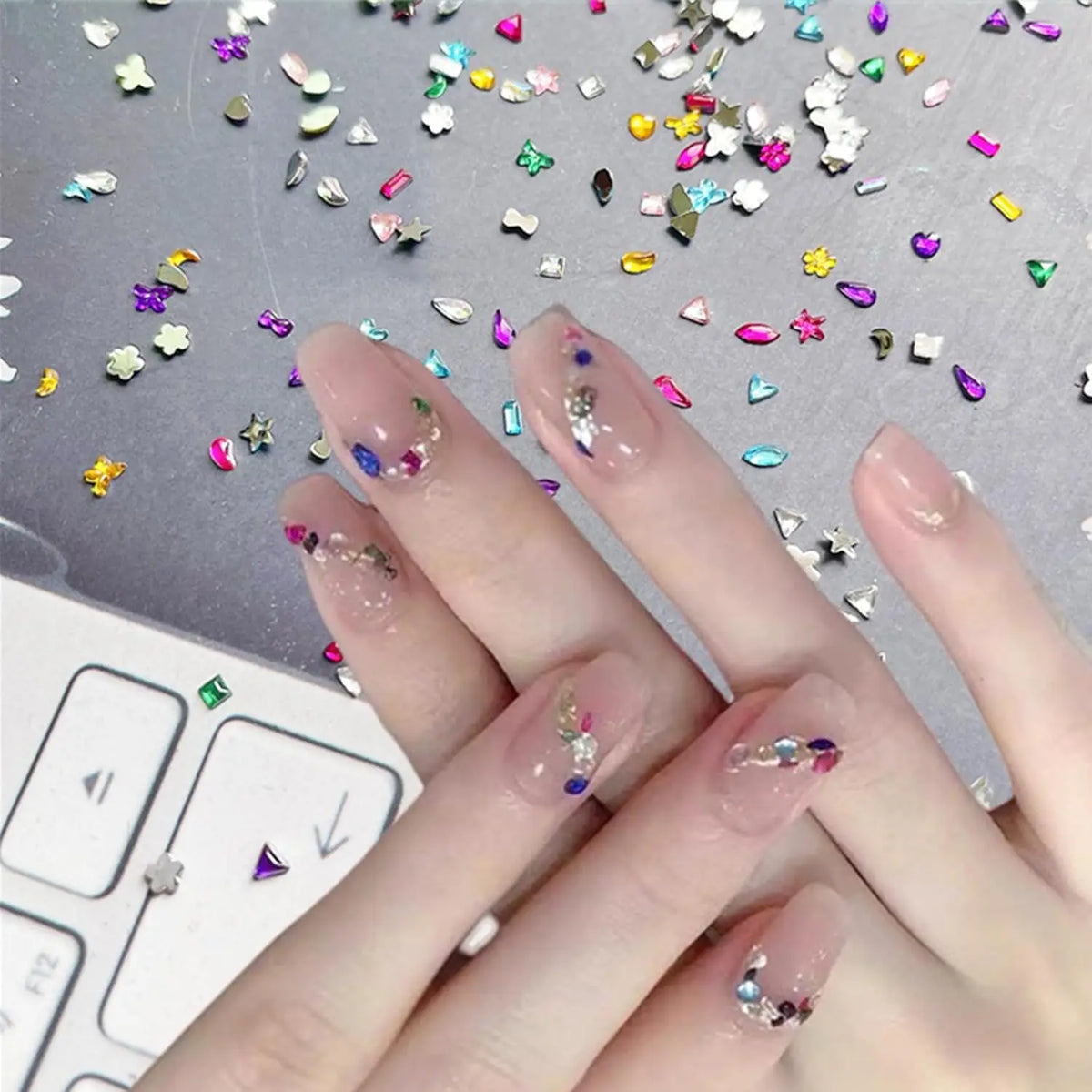 600/100pcs Mini Nail Rhinestones Colorful Nail Art Charms 3D Star Nail Diamonds Crystal Flatback Nail Gems Manicure Supplies