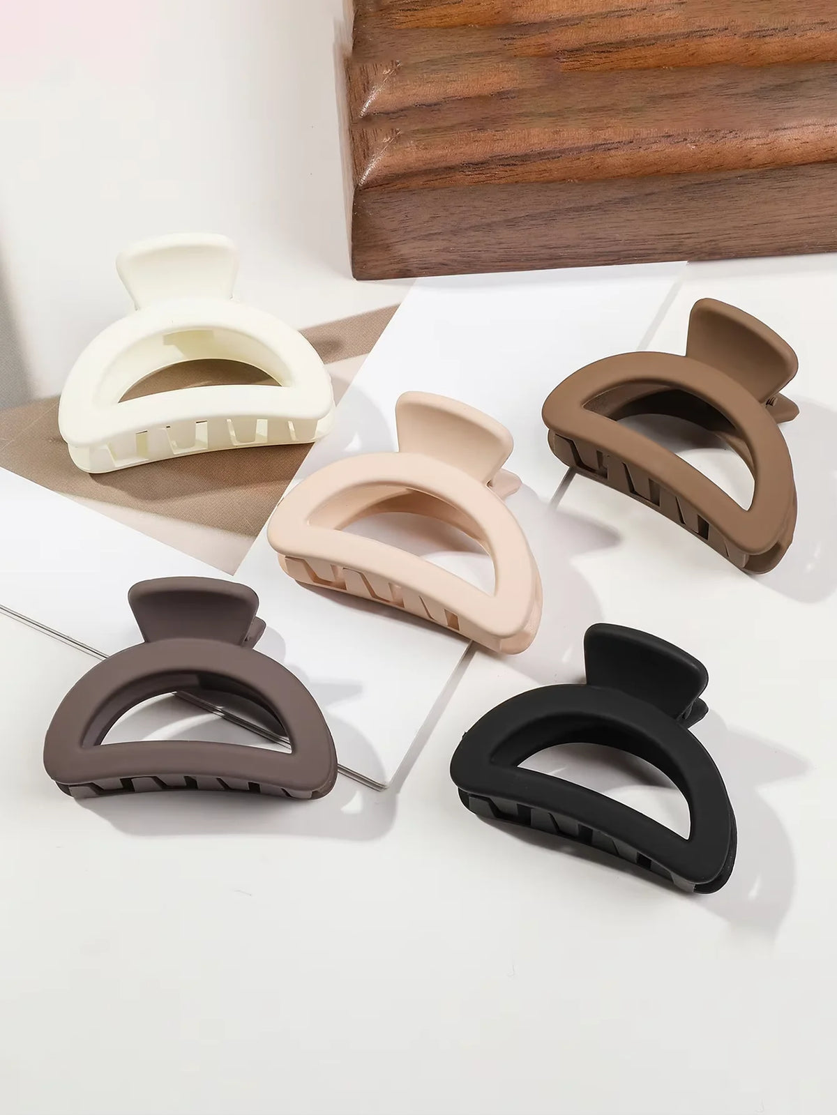 5Pcs Multistyle Small Flower Hair Claw Clips for Women Girl Rectangle Jaw Clip Hair Accessory Semicircle Barrettes for Thin Hair
