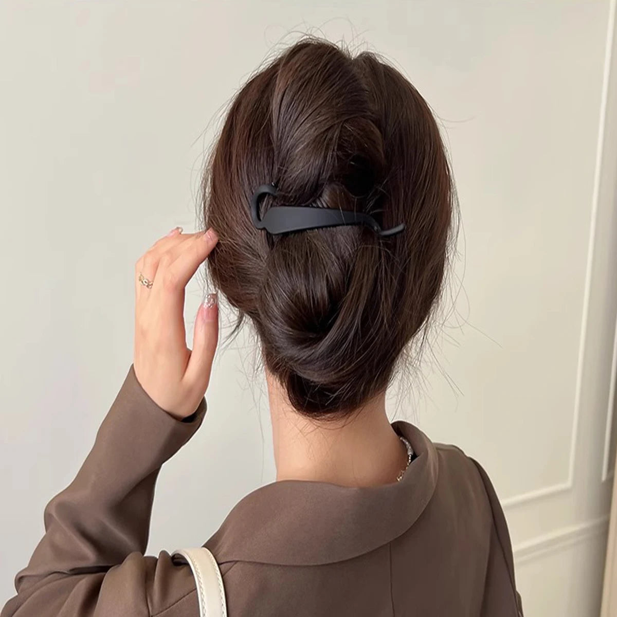 6 Pcs Banana Hair Claw Clips for Women Matte Jaw Clamps Hair Accessories for Thick Thin Fine Hair Strong Hold