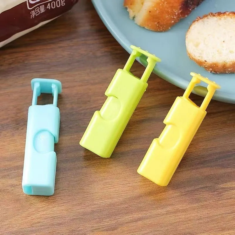 12Pcs Bag Sealing Clips,Moisture-Proof Spring Clips Suitable for Plastic and Snack Bags,Multifunctional Organizer for Storage