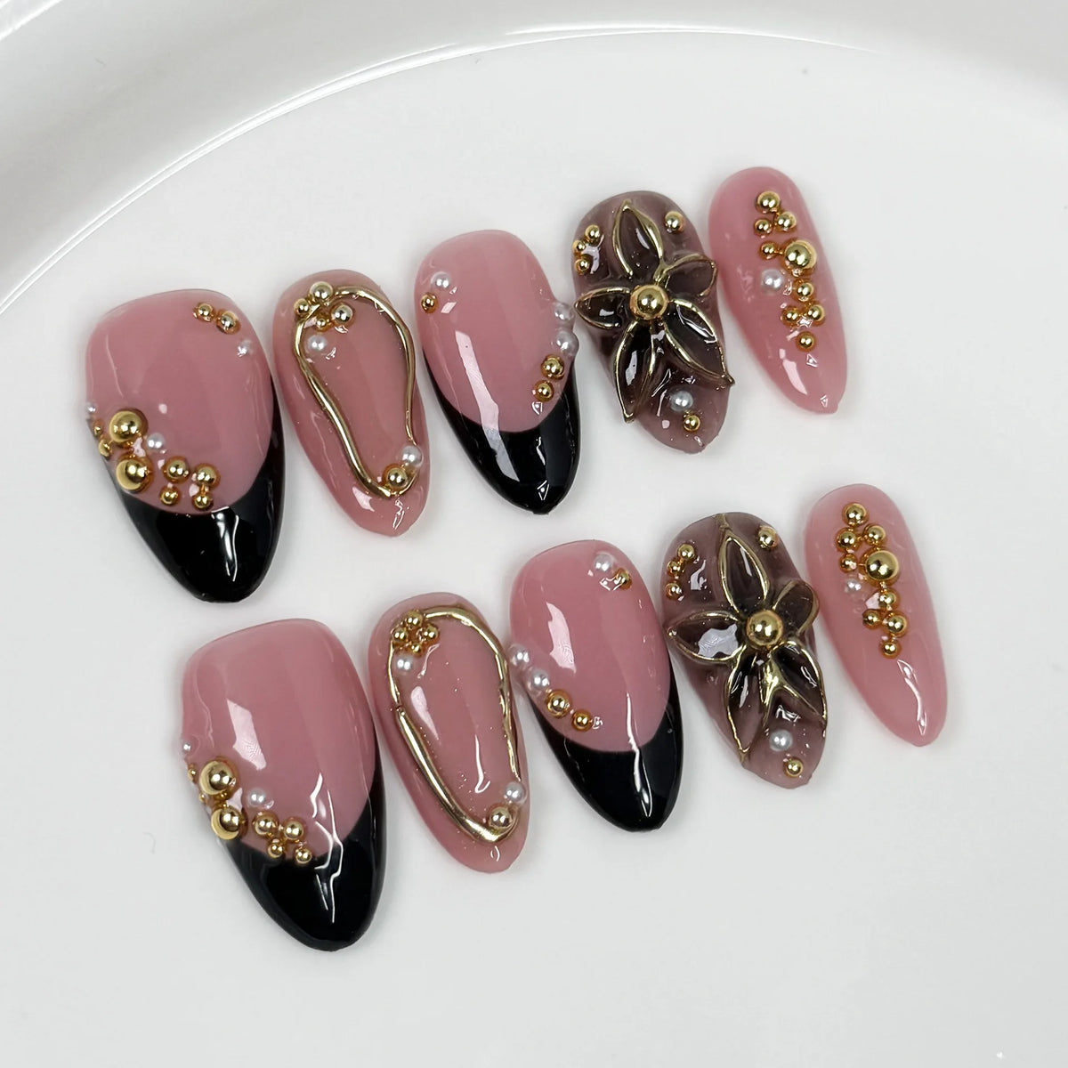 10Pcs/set White French Handmade Press on Nails Short Oval Fake Nails Wearable Stick-on Nails False Nail Uñas Накладные Ногти 네일팁