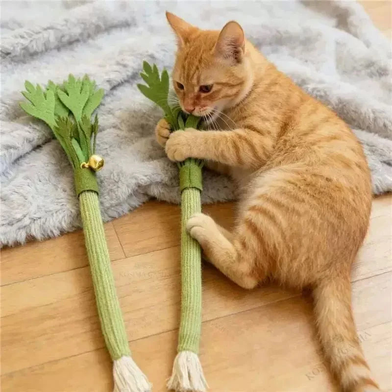 Simulation Celery Cat Chew Toys with Sound Bell, Cat Teeth Cleaning Toy Interactive Self Playing Catnip Molar Stick Pet Supplies
