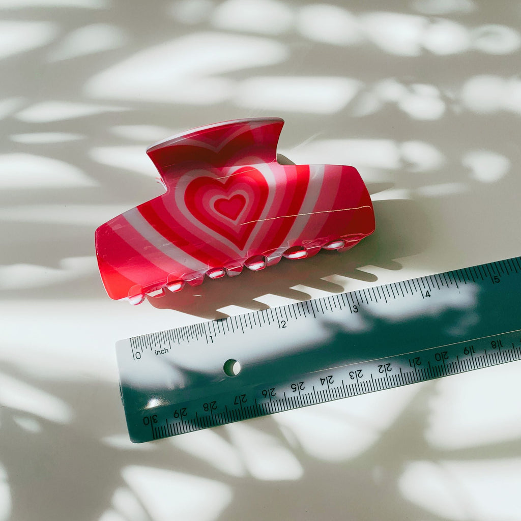 Velvet Claws Hair Clip | The Foxy in True Love Red Hair Claw